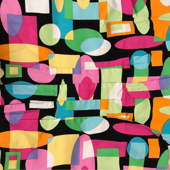 Women’s V-neck scrub top by Landau - Picture 5 of 5